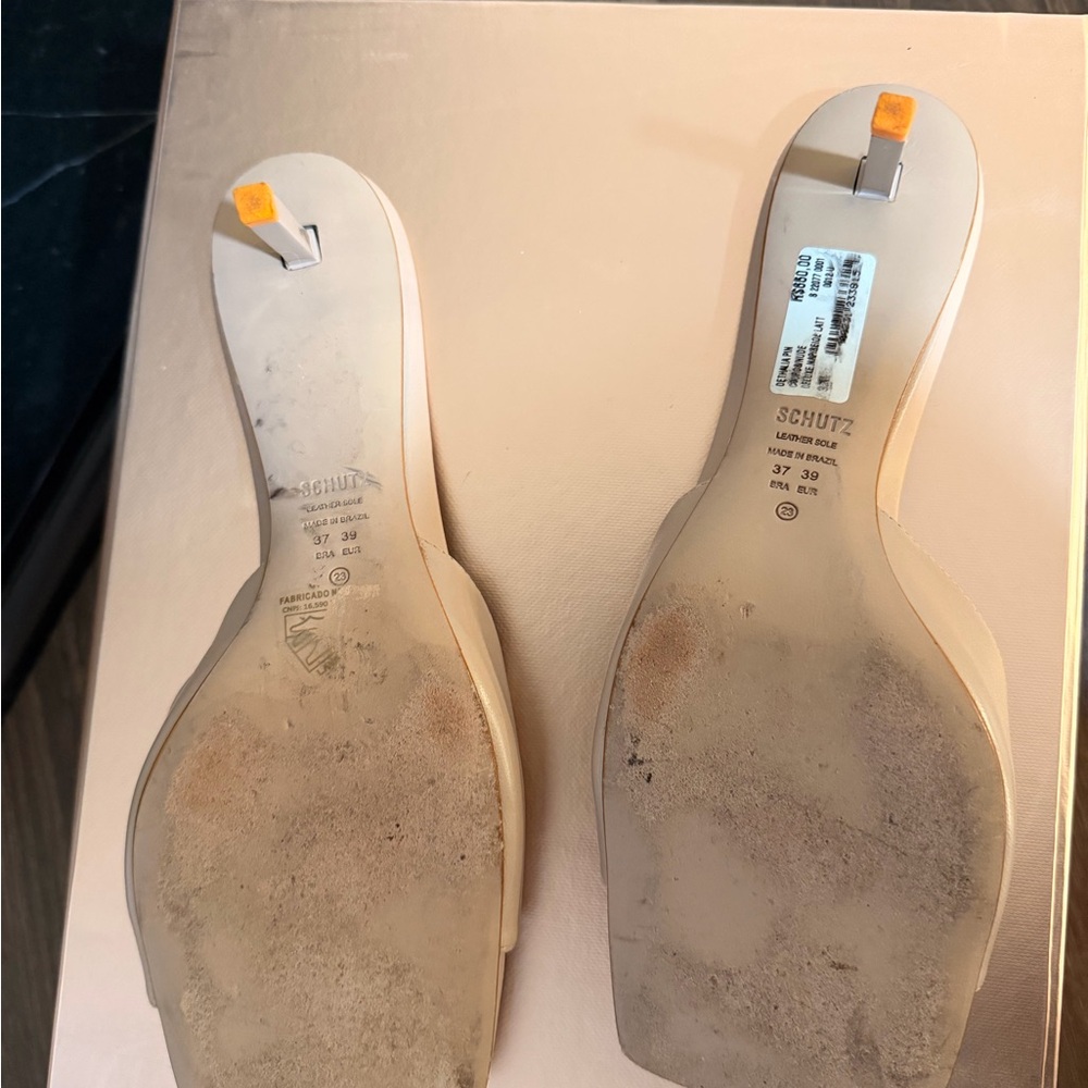 SCHUTZ Two-Tone Beige & Cream Open-Toe Mules - Picture 4 of 4